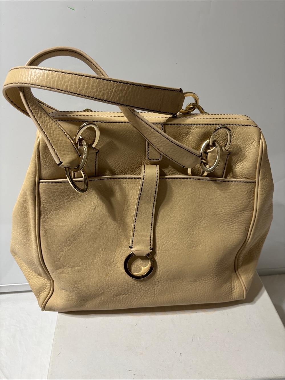 Anne Klein Ivory decorative signature leather bag. EUC